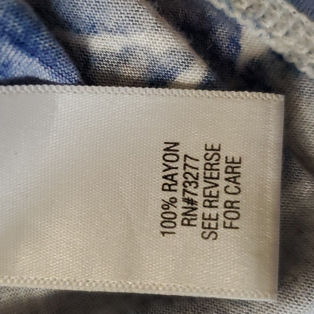 Simply Vera by Vera Wang women's tank top.  Size medium. - Picture 9 of 10